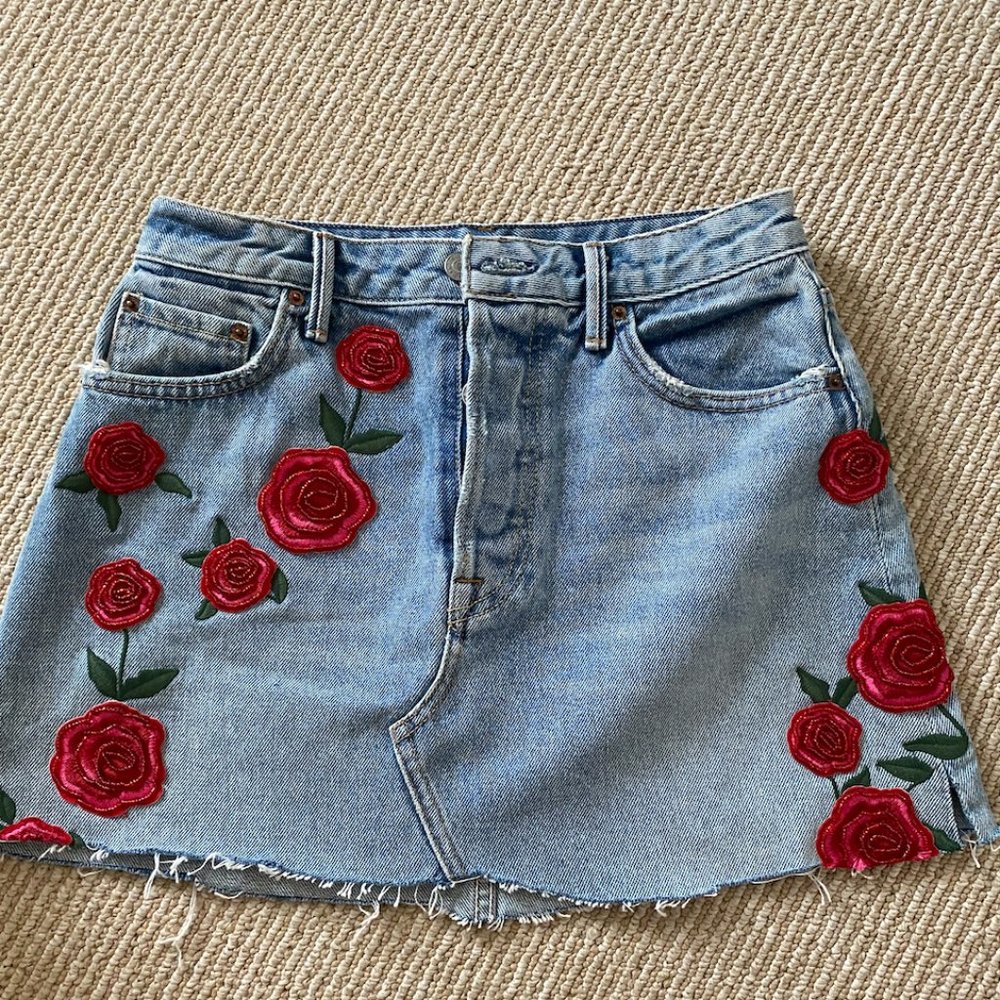 red flower patched jean mini skirt